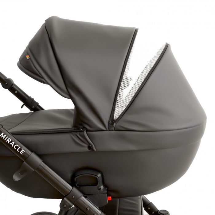 Коляска 2 в 1 Broco Miracle Black (black, черный)